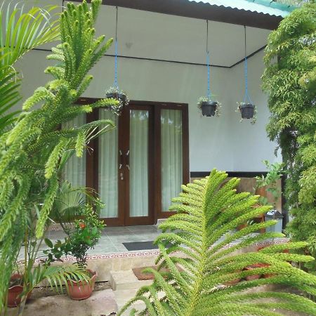 Jasmine Inn Нуса-Пеніда Екстер'єр фото